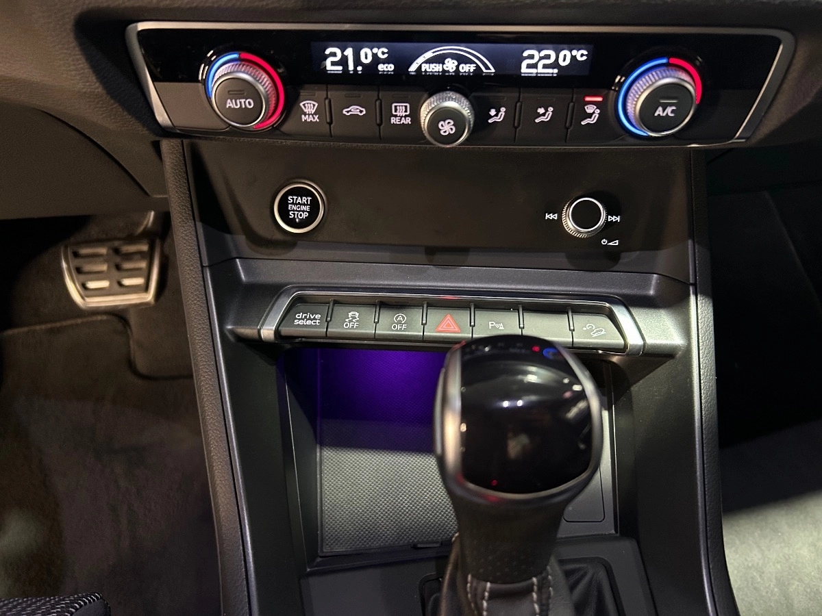 Audi Q3 - photo 20