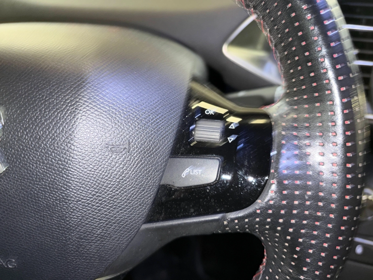 Peugeot 308 - photo 18