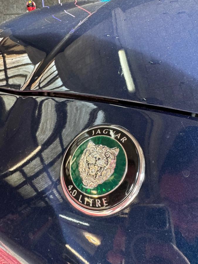 Aperçu indisponible de Jaguar XK8