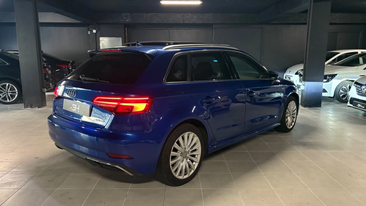 Audi A3 - photo 2