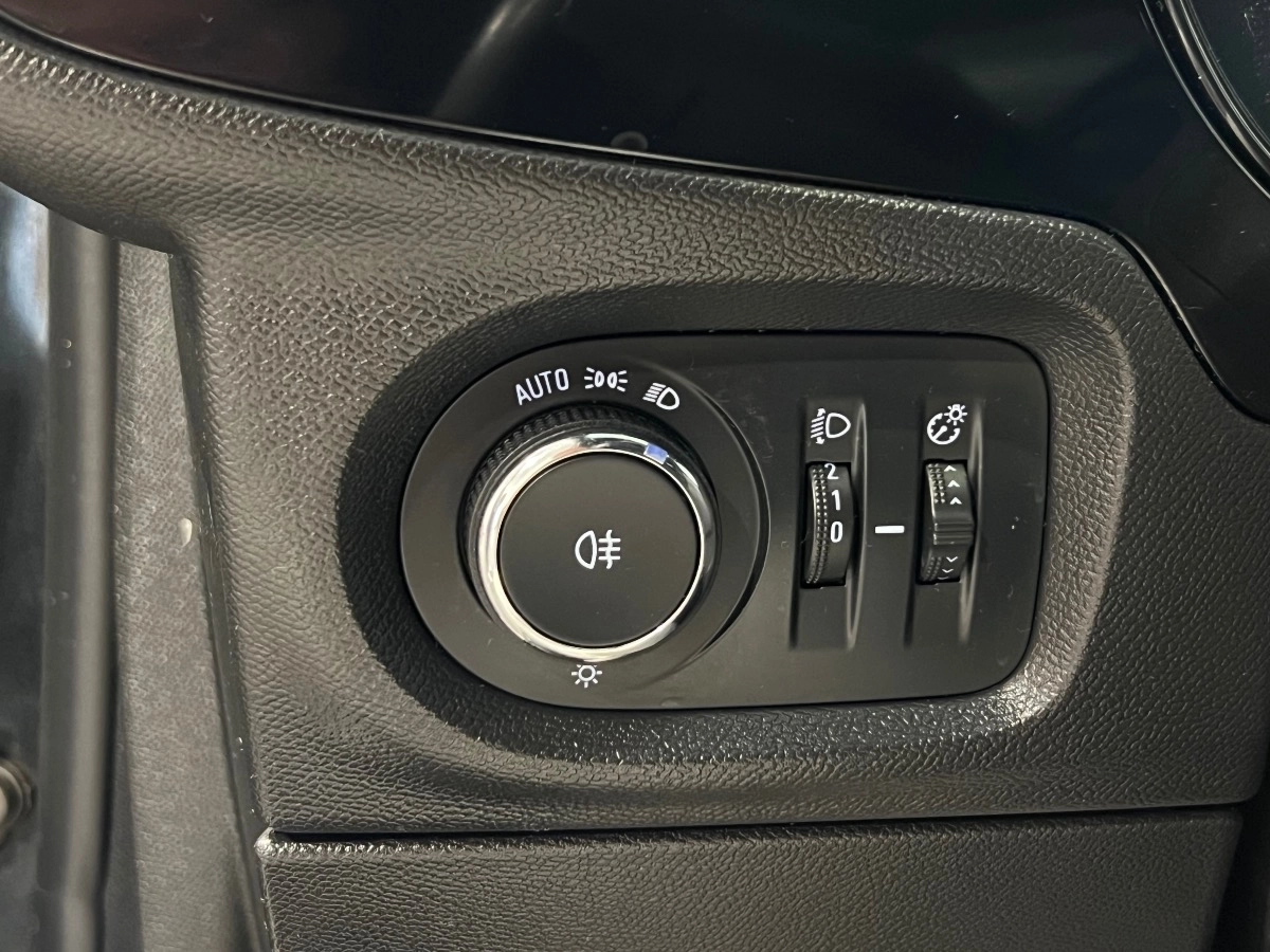 Opel Corsa-e - photo 15