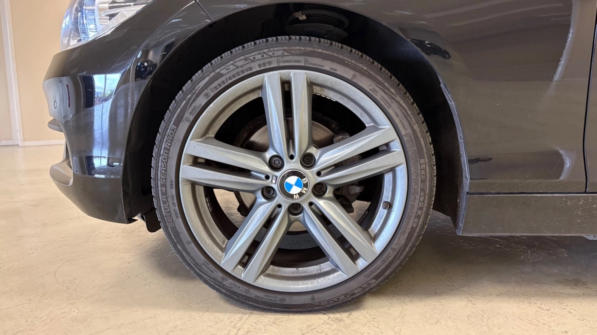 Bmw Serie 1 - photo 12