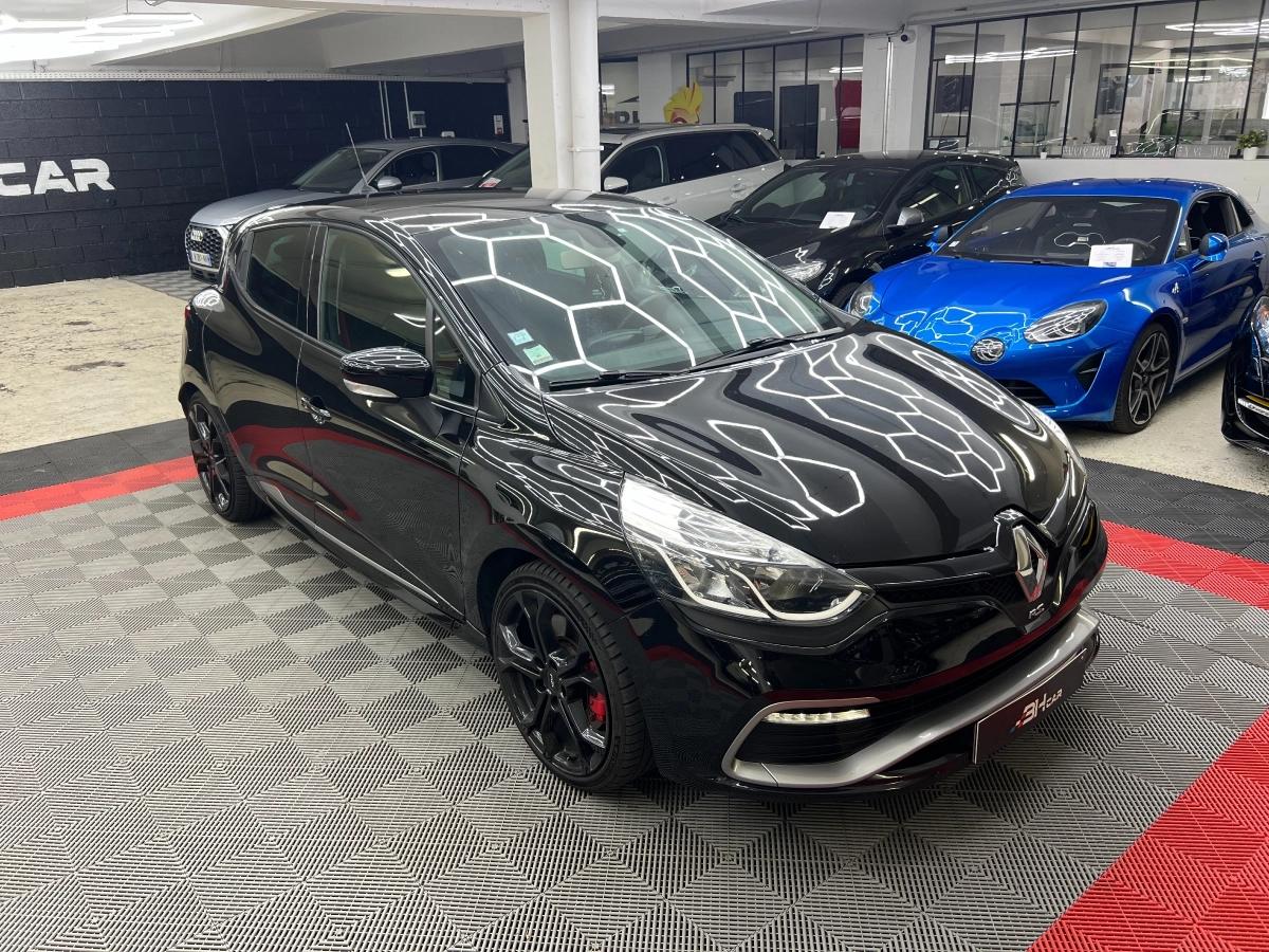 Image: Renault Clio 4 1.6  200 ch RS ( AKRAPOVIC, RS DRIVE, ...)