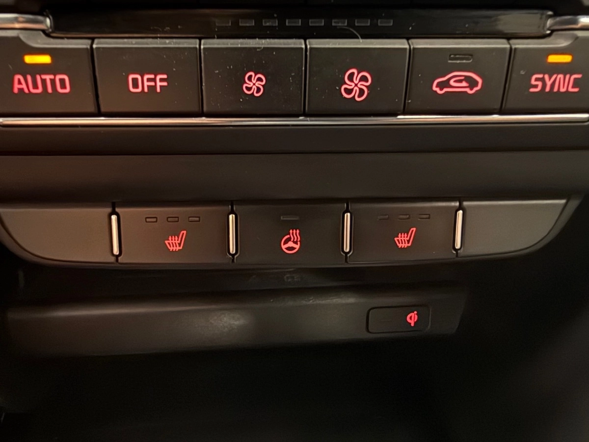 Kia Ceed - photo 26