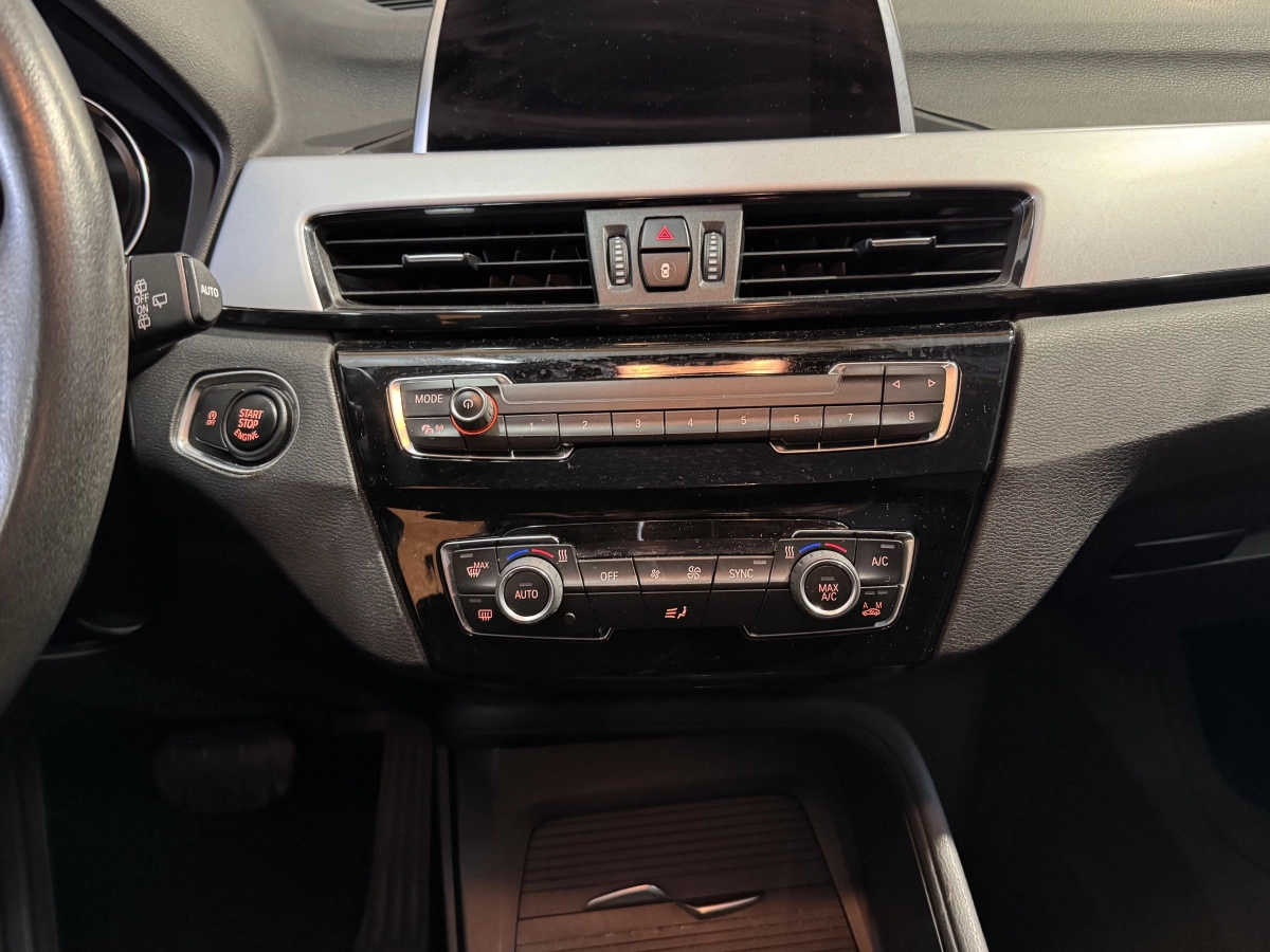 Bmw X1 - photo 12