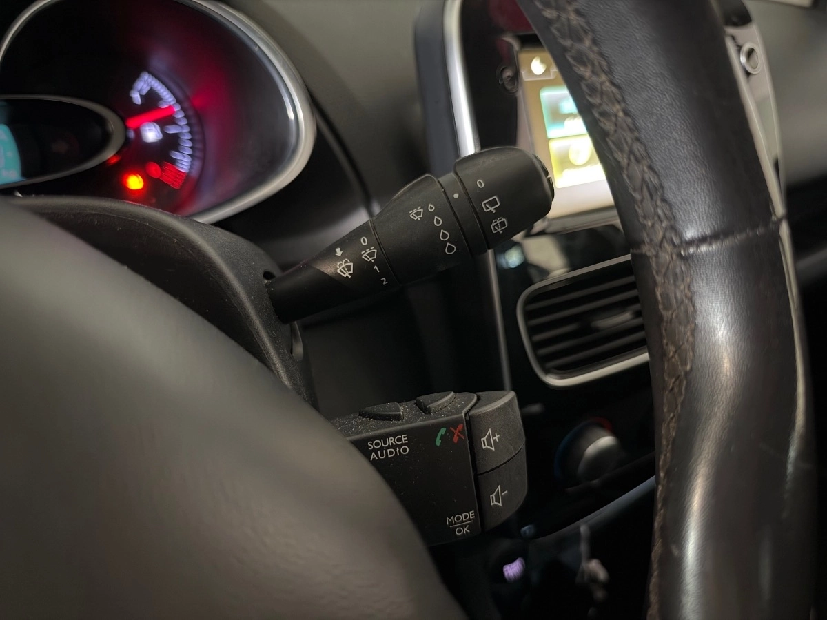 Renault Clio - photo 13