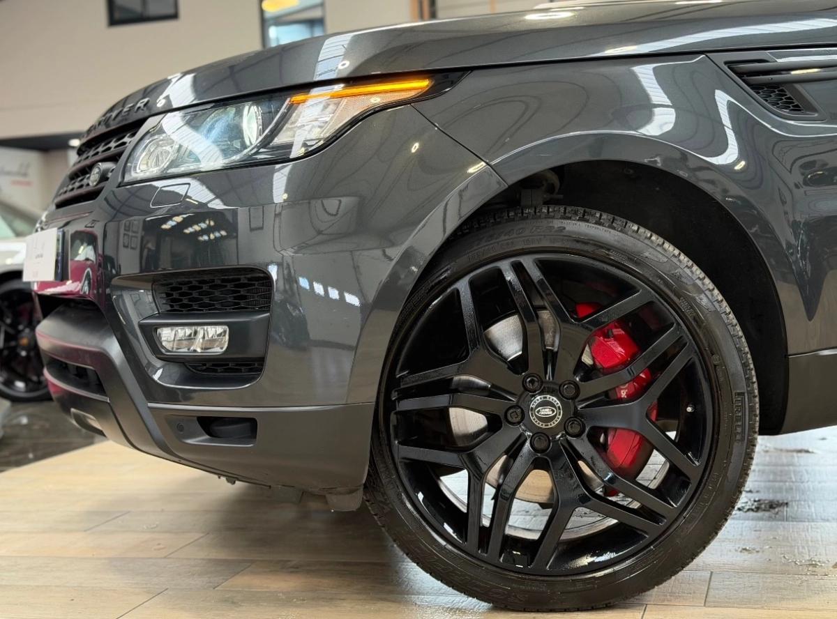LAND ROVER RANGE ROVER SPORT MARK IV SDV8 4.4 339CV - FINITION HSE DYNAMIC - ENTRETIENS CONSTRUCTEUR