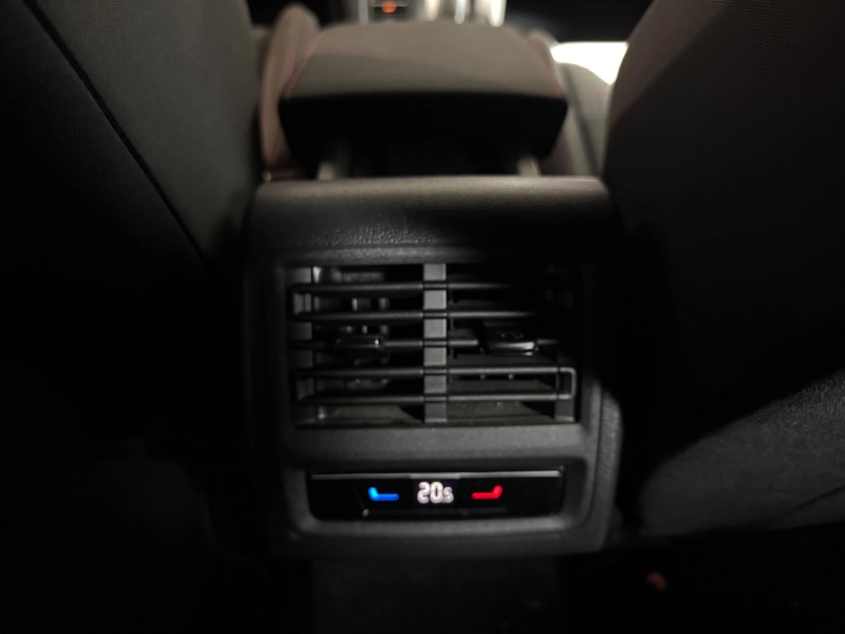 Volkswagen Golf - photo 22