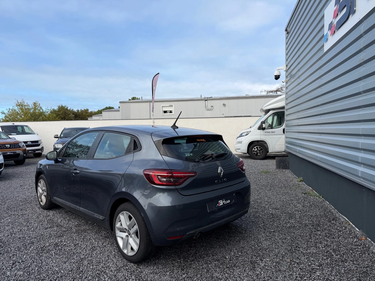 Renault Clio - photo 4