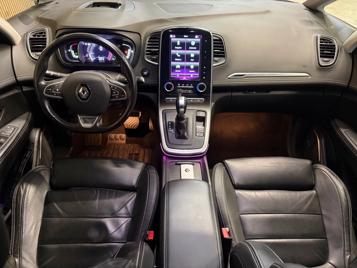 Renault Scenic - photo 10