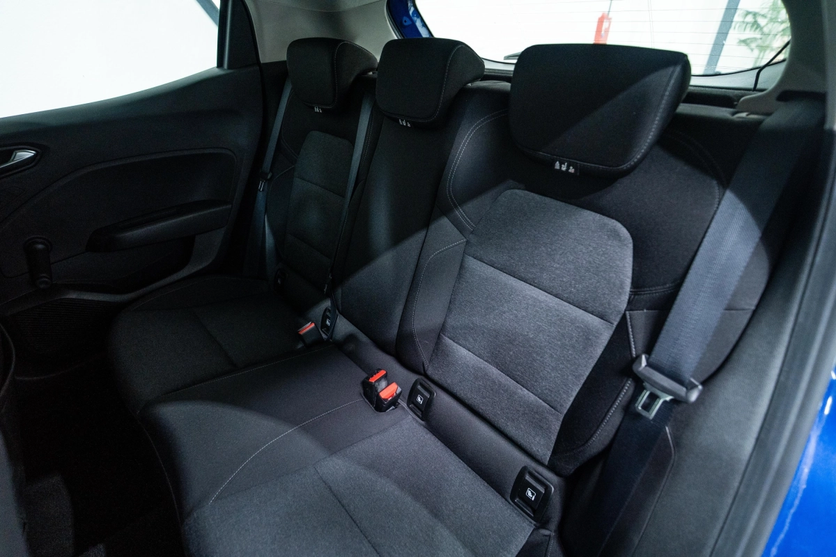 Renault Clio - photo 21
