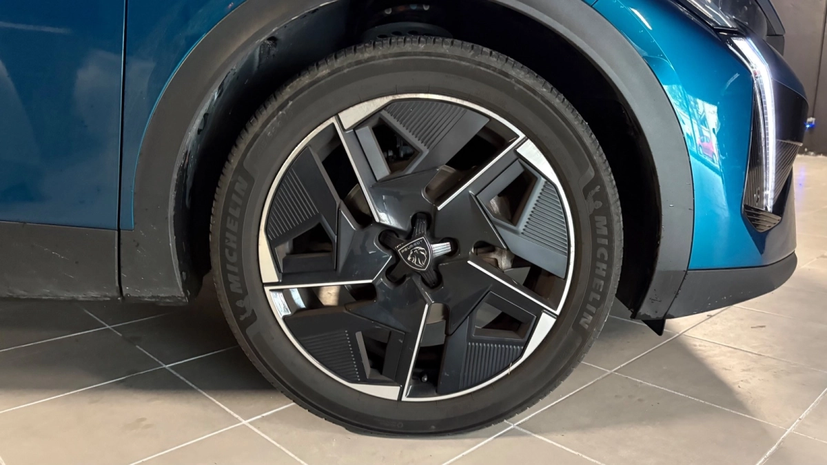 Peugeot 408 - photo 12