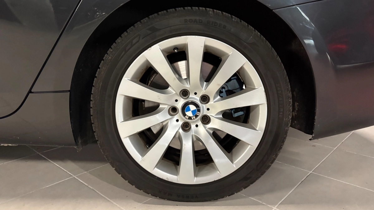 Bmw Serie 5 - photo 28