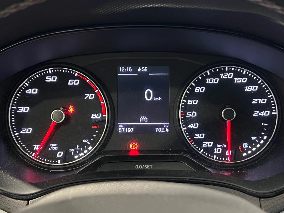 Seat Arona - photo 19