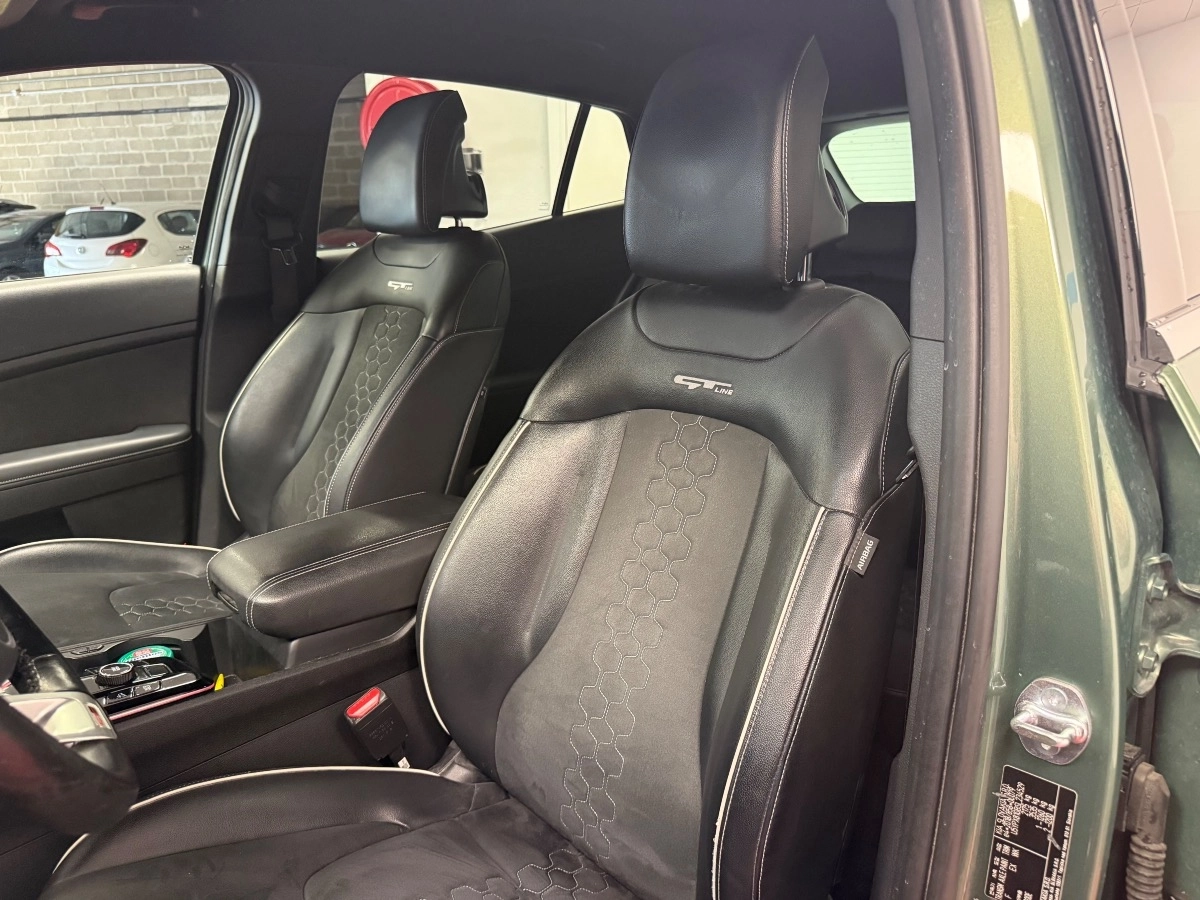 Kia Sportage - photo 10