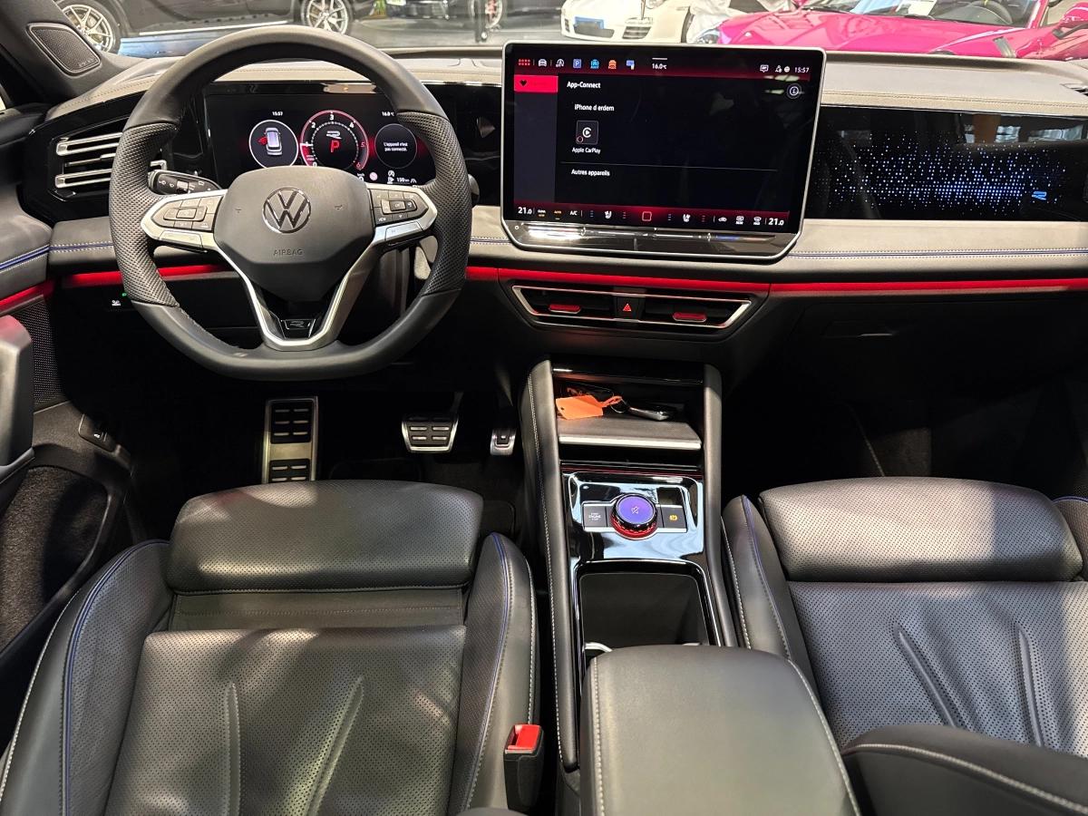 VOLKSWAGEN TIGUAN 2.0 TDI 150 DSG7 R-LINE