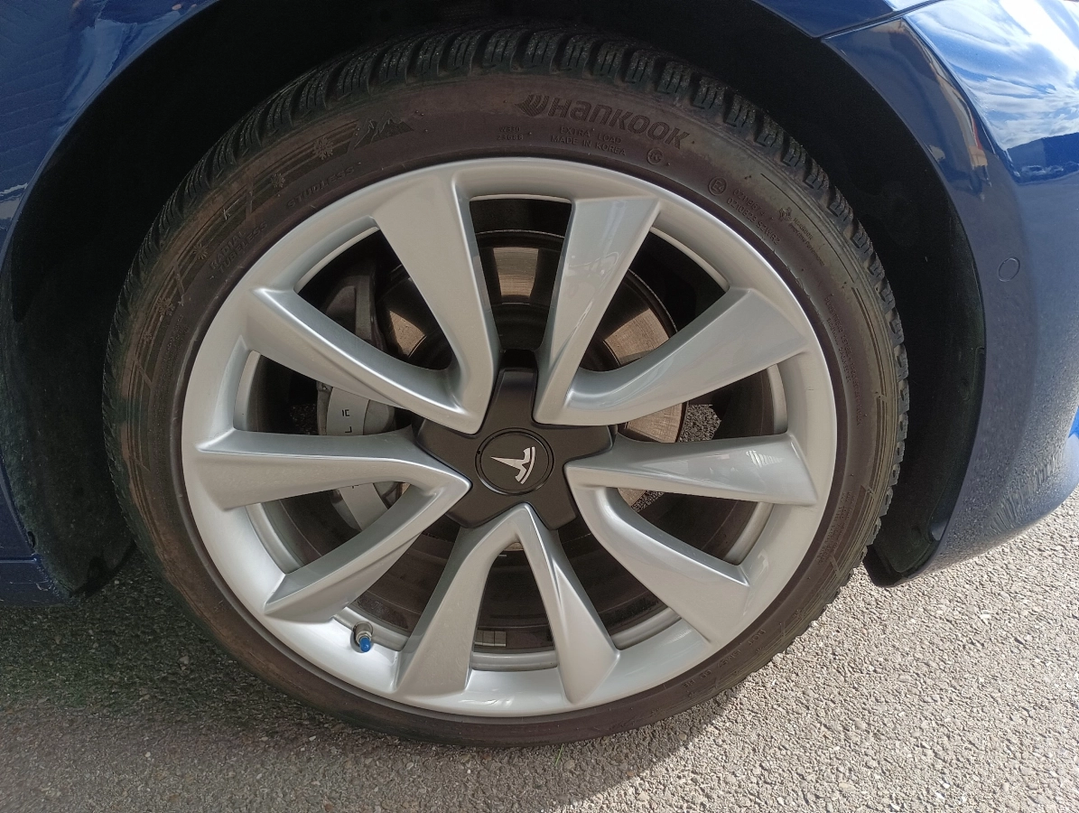 Tesla Model-3 - photo 15