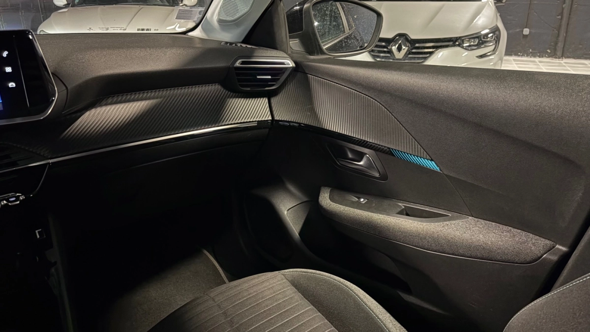 Peugeot 208 - photo 25