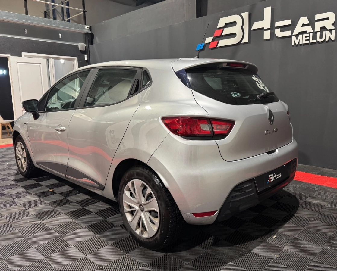 Renault Clio - photo 2
