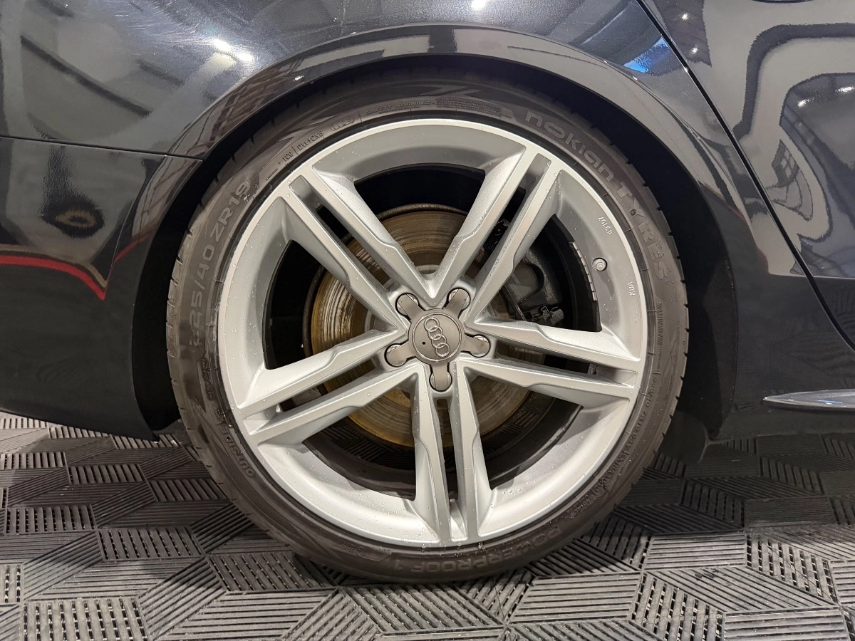 Audi S4 - photo 9