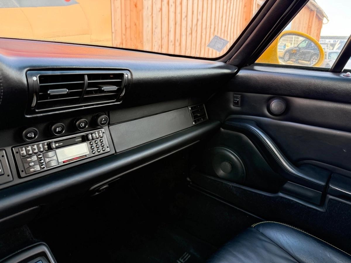 Porsche 911 COUPE 993 3.6 270 CARRERA 4