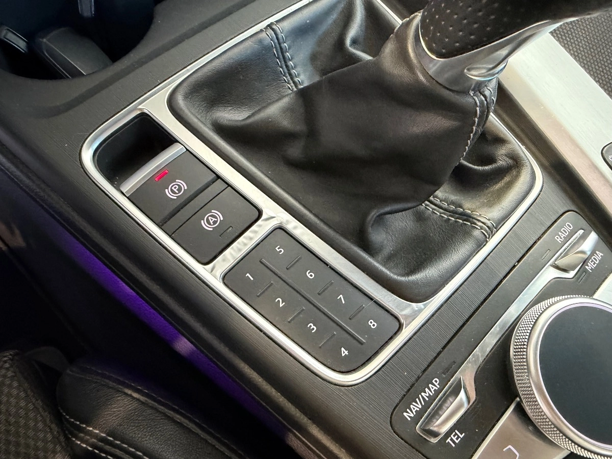 Audi A4 - photo 16