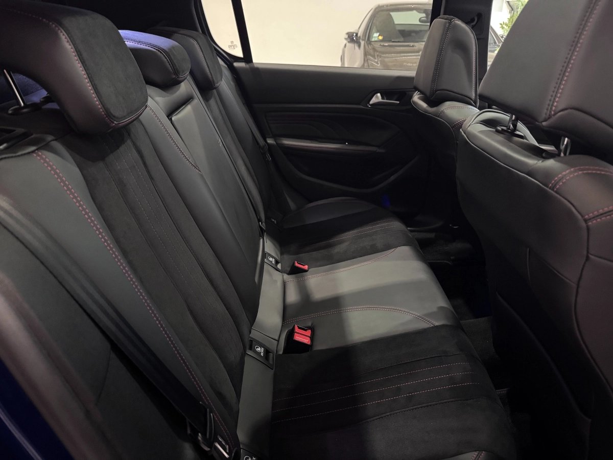 Peugeot 308 - photo 15