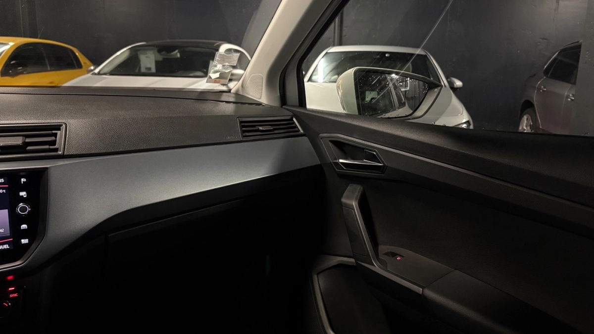 Seat Arona - photo 28