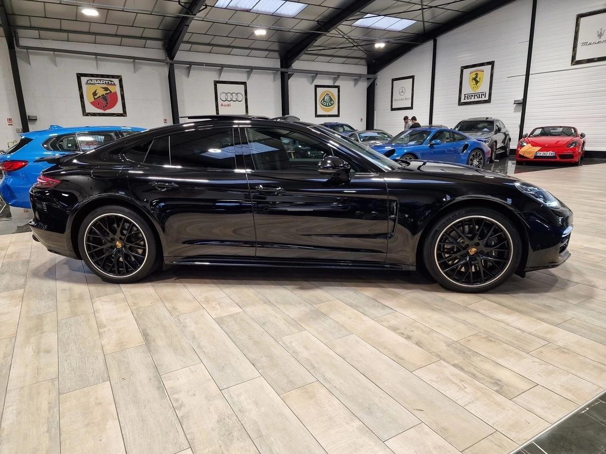 Porsche Panamera 