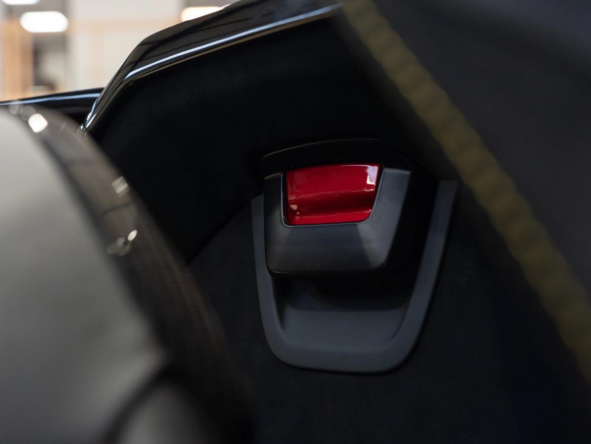 Lamborghini Aventador ROADSTER LP750-4 6.5 770 SVJ 4WD BVA