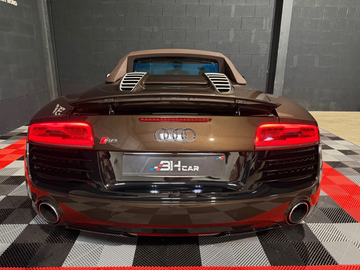 Audi R8 - photo 7