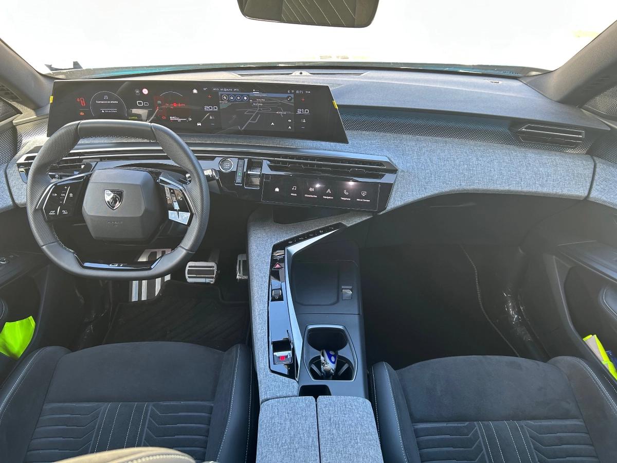 Peugeot 3008 136ch MHEV HYBRID E-DCS6 GT