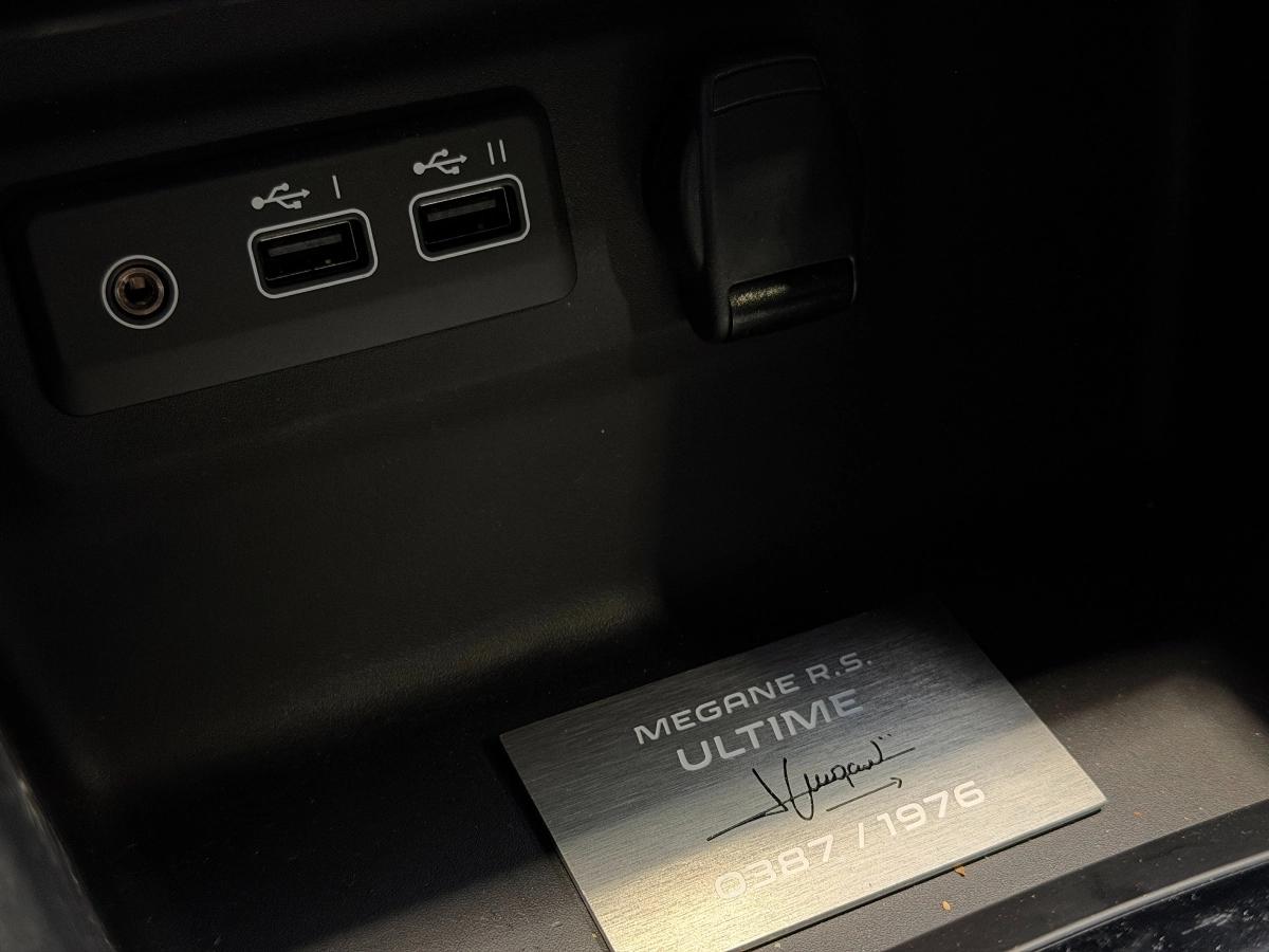 Renault Megane 1.8 300 RS ULTIME EDC BVA
