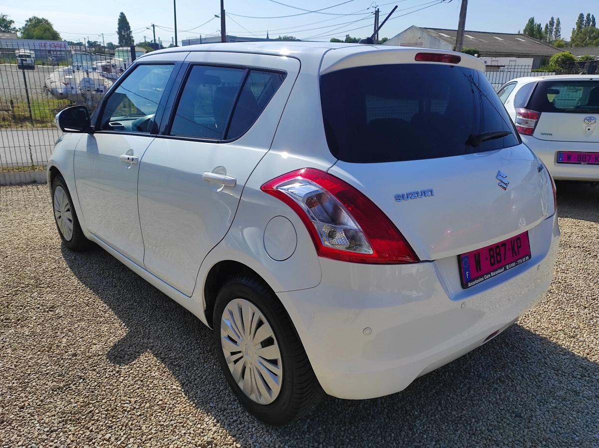 Suzuki Swift 