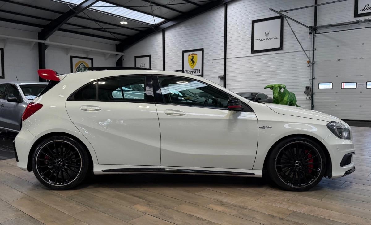 MERCEDES CLASSE A 45 AMG 4-MATIC SPEEDSHIFT 360CH - KIT AERO/TOIT OUVRANT/SIEGES CHAUFFANTS
