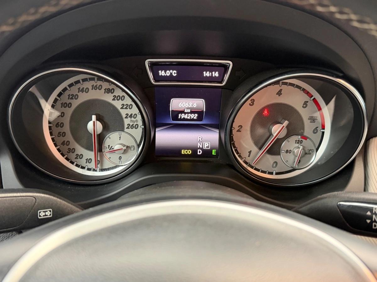 Mercedes Classe Cla 220 CDI 170CV 7G-TRONIC SENSATION CAM / FR