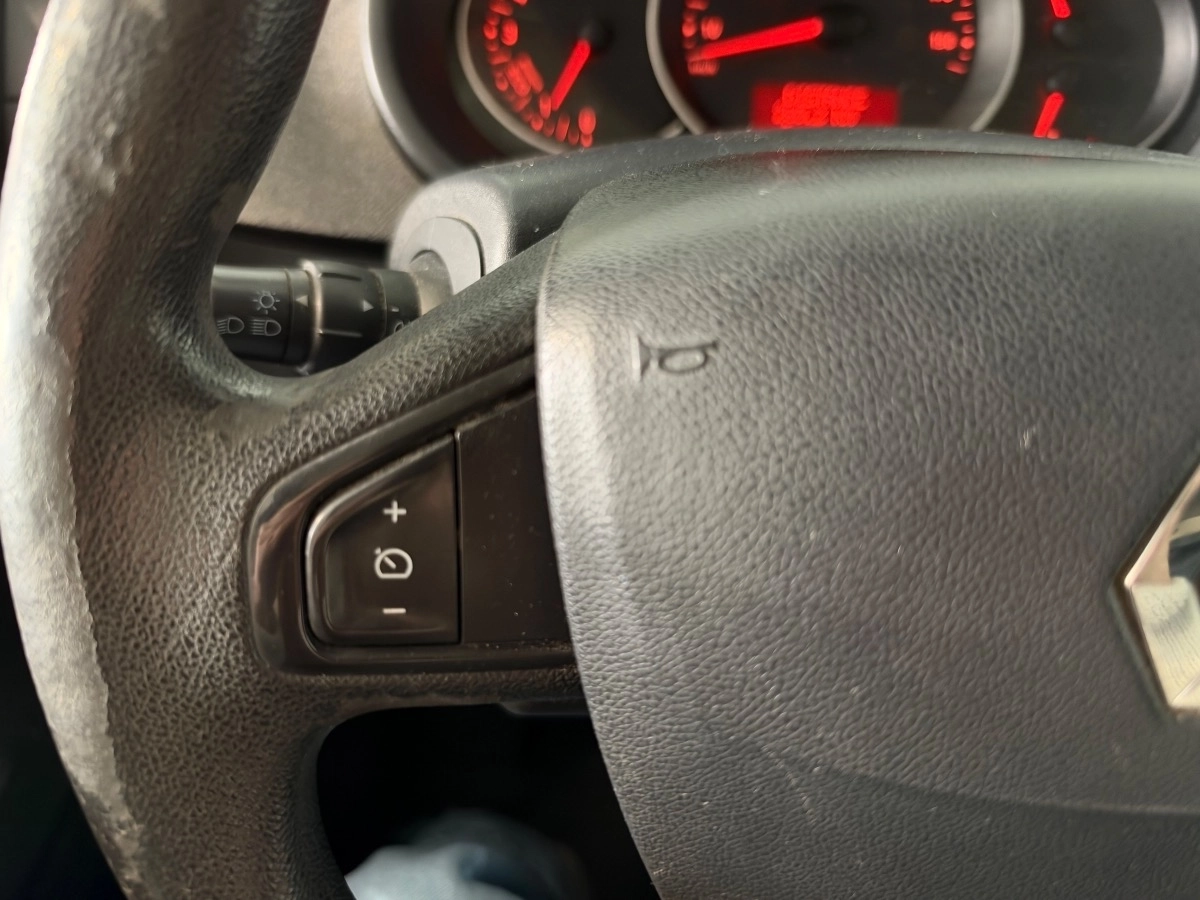 Renault Kangoo Express - photo 14
