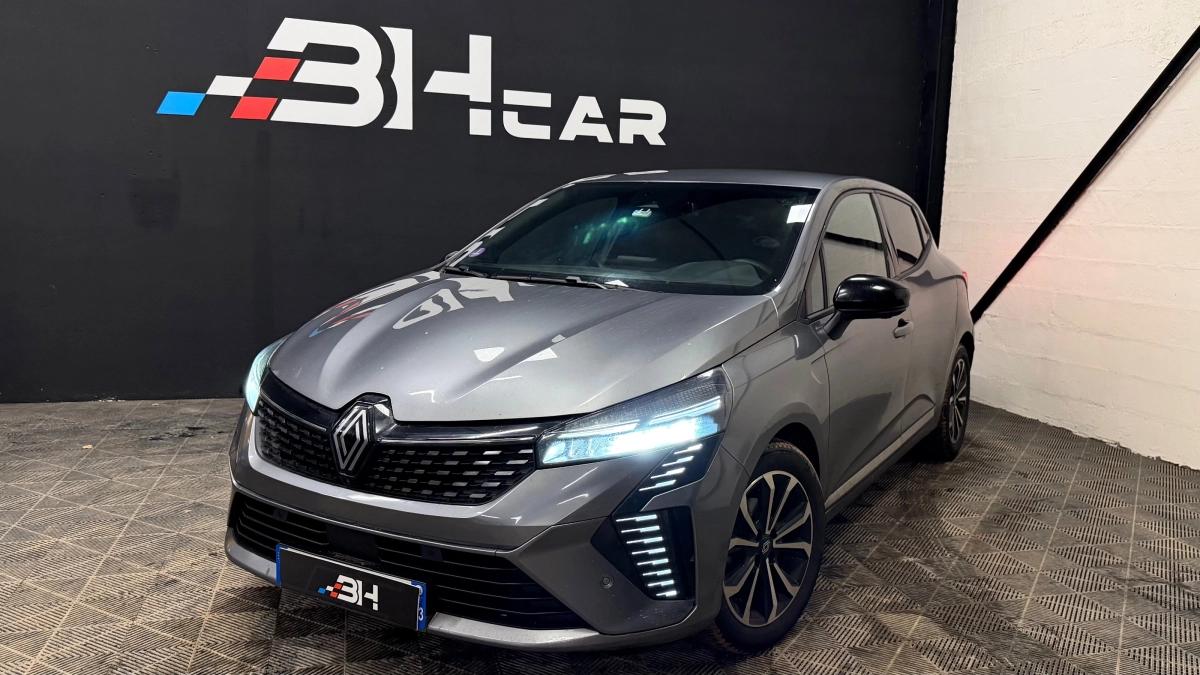 Image: Renault Clio 1.0 TCE 90 TECHNO / Caméra / CarPlay / Angles morts