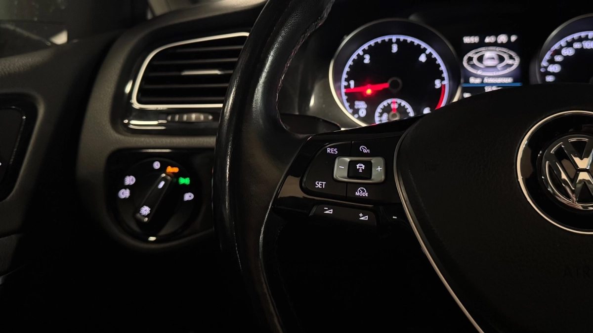 Volkswagen Golf - photo 22