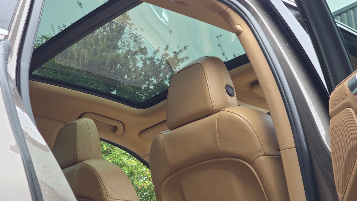 Porsche Cayenne - photo 24