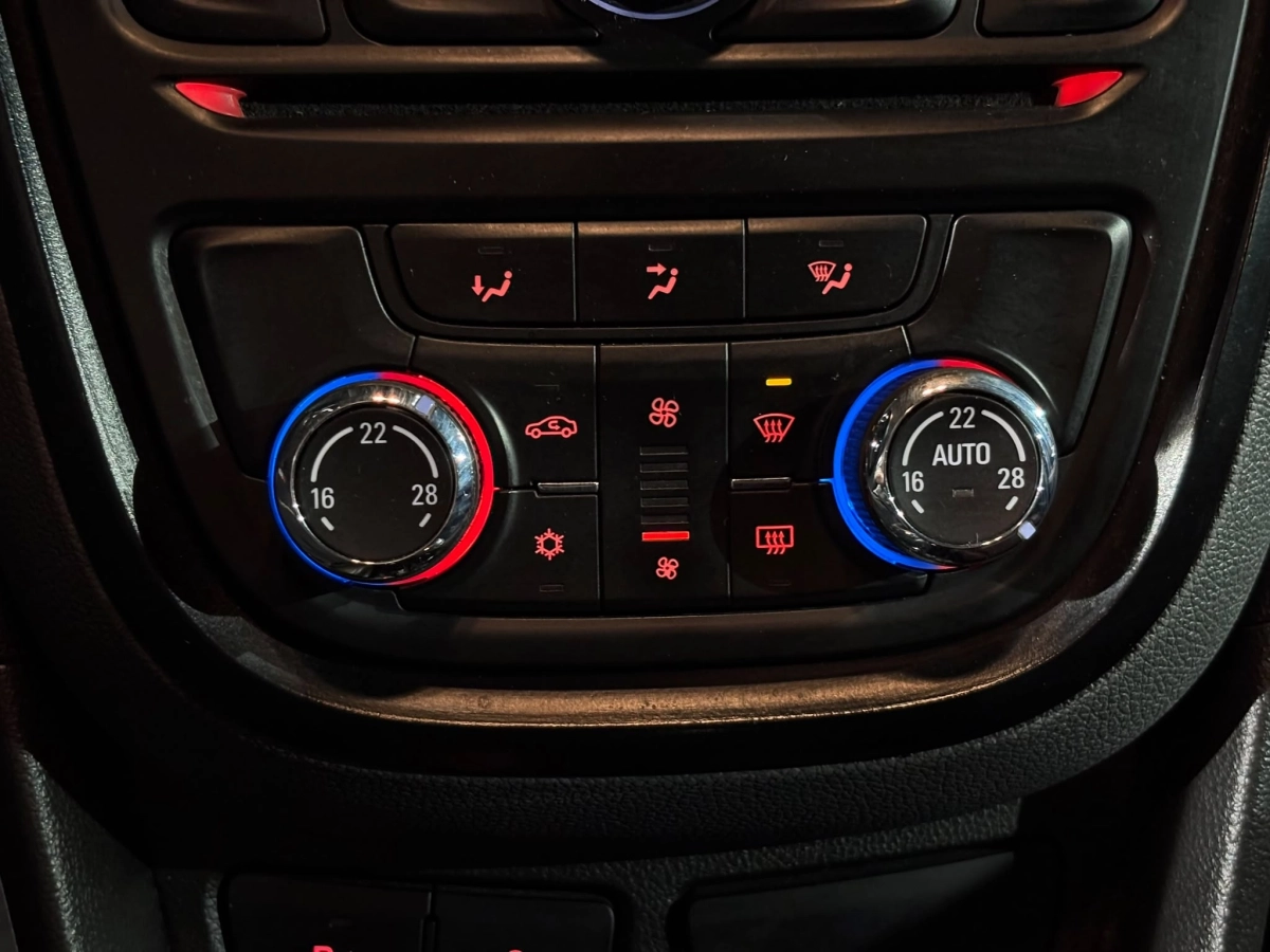 Opel Mokka - photo 22
