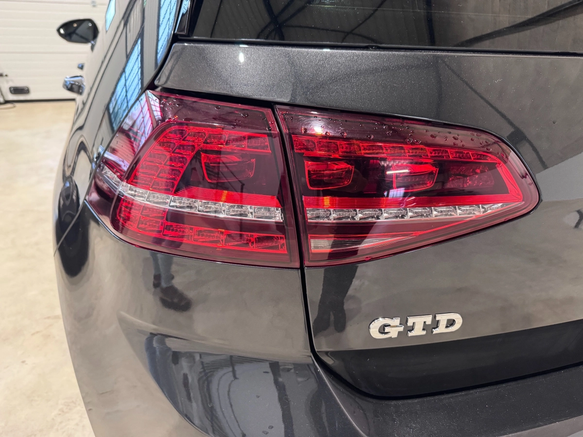Volkswagen Golf - photo 8