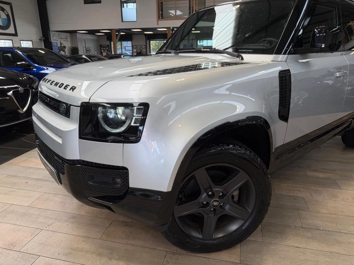Land Rover Defender 110 3.0 D200 200 MHEV X-DYNAMIC 4WD BVA8 /ATTELAGE/TOIT PANO/CARPLAY/MERIDIAN/