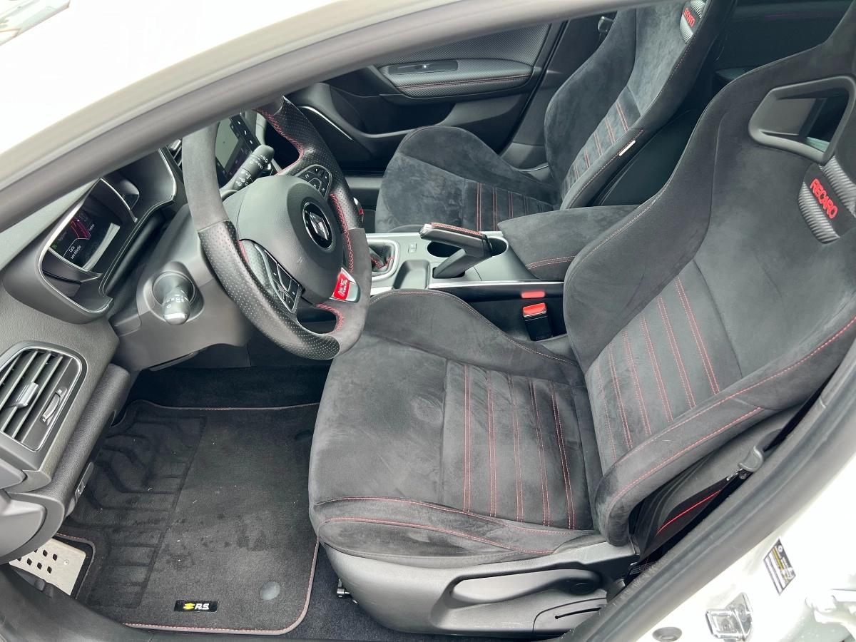 Renault Megane 1.8 300 RS TROPHY