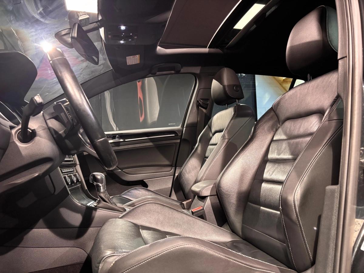 Aperçu indisponible de Volkswagen Golf