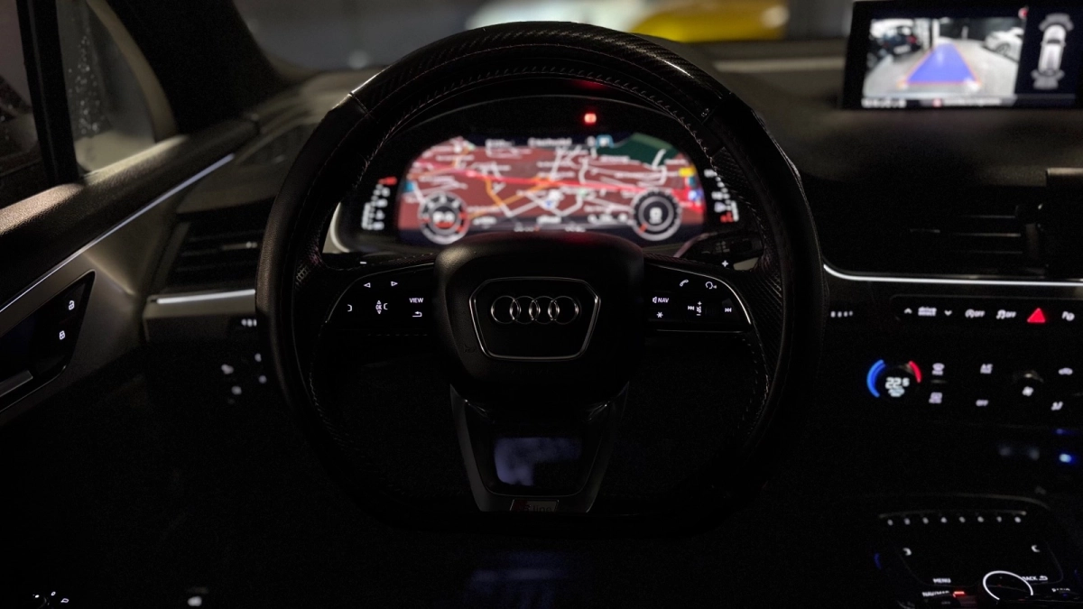 Audi Q7 - photo 15