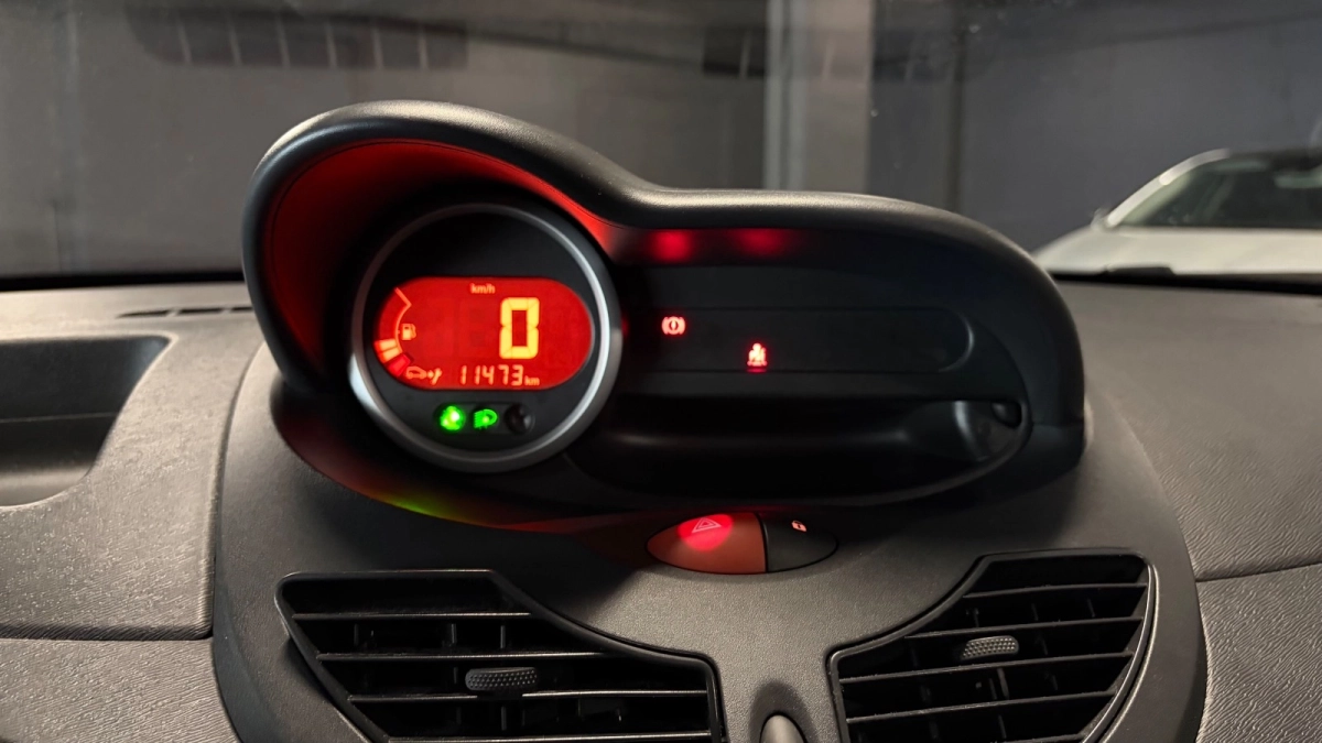 Renault Twingo - photo 20