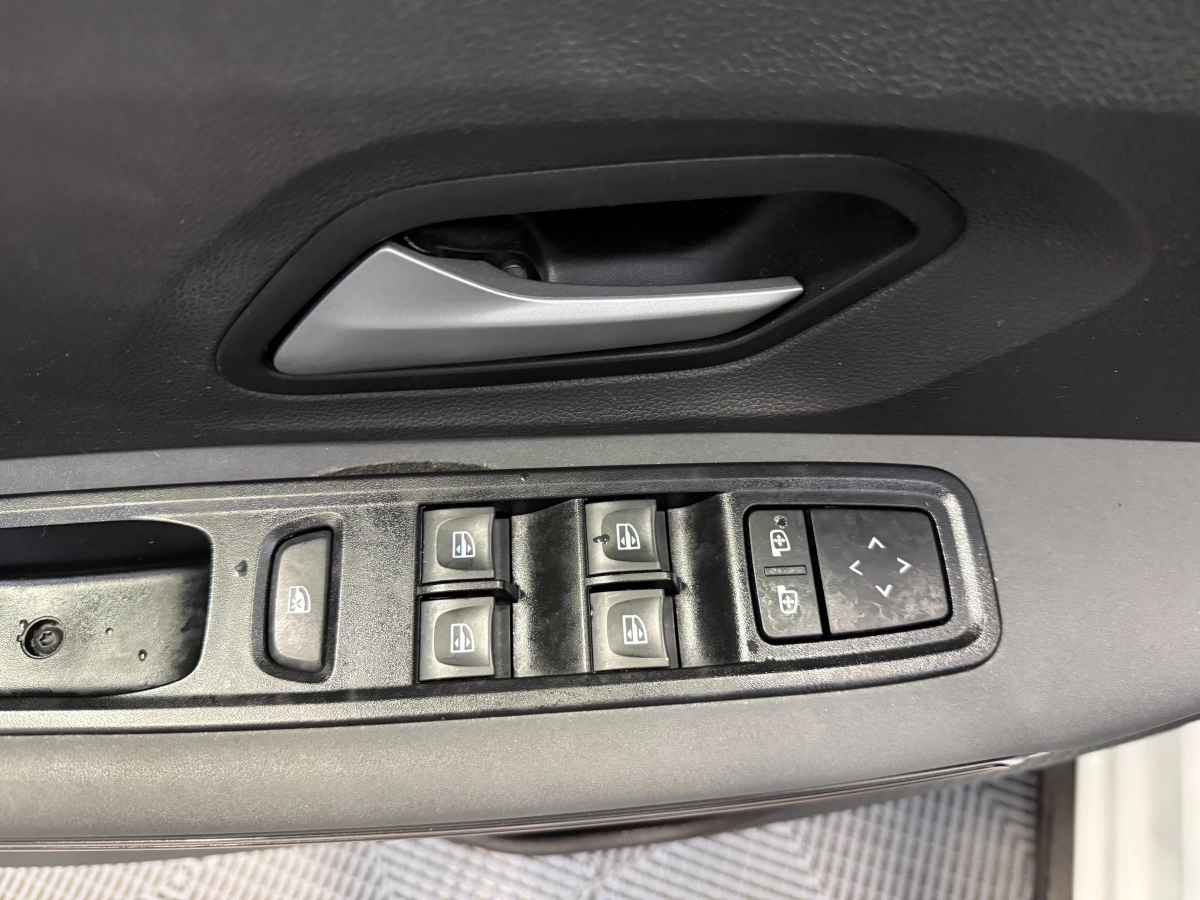 Dacia Sandero - photo 16