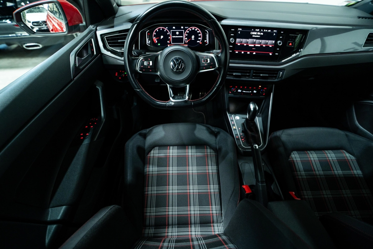 Volkswagen Polo - photo 12