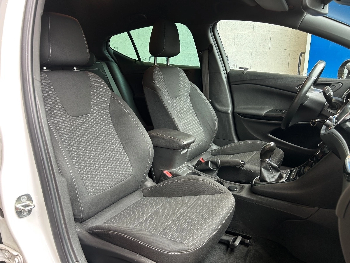 Opel Astra - photo 10